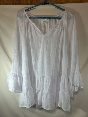Counterparts Woman’s White Ruffle Tiered V-Neck Tunic